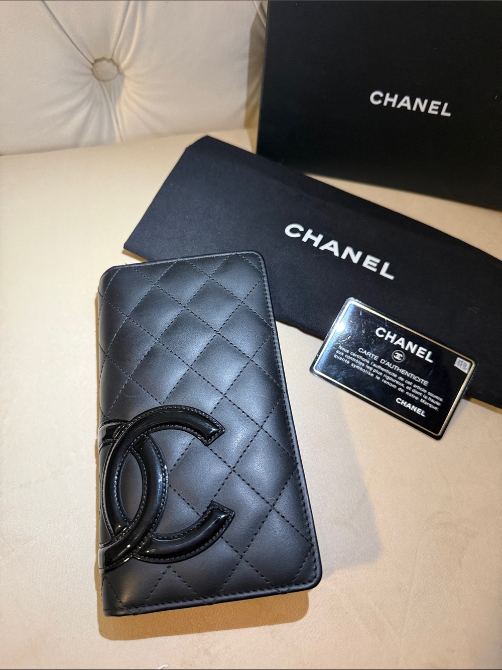 CHANEL Black Quilted Lambskin Long Wallet with CC Logo - Picture 2 of 5
